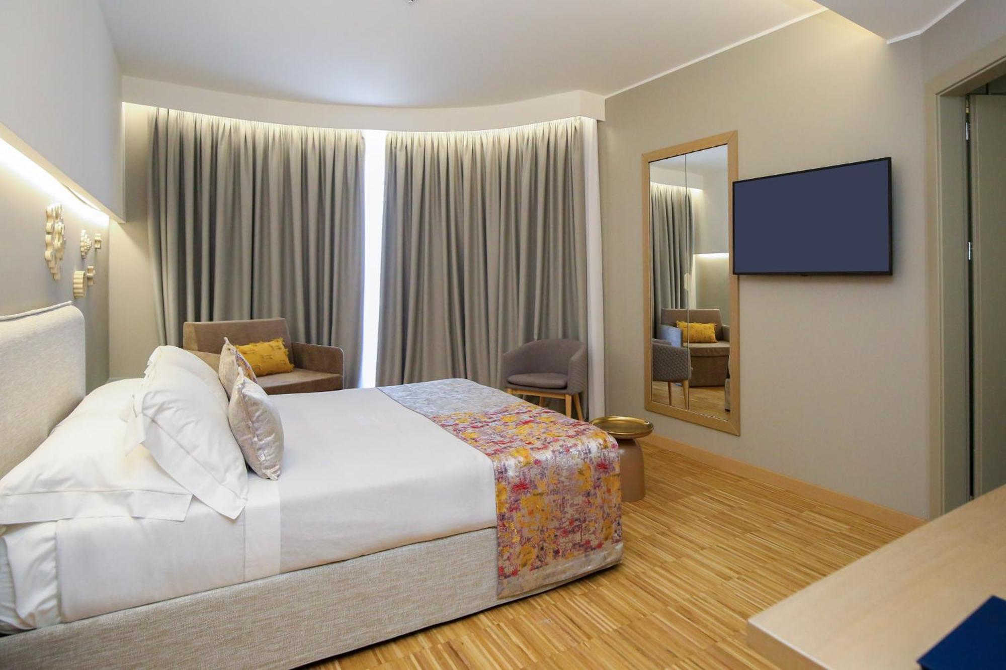 Hotel Vlora Priam, Affiliated By Melia Ngoại thất bức ảnh