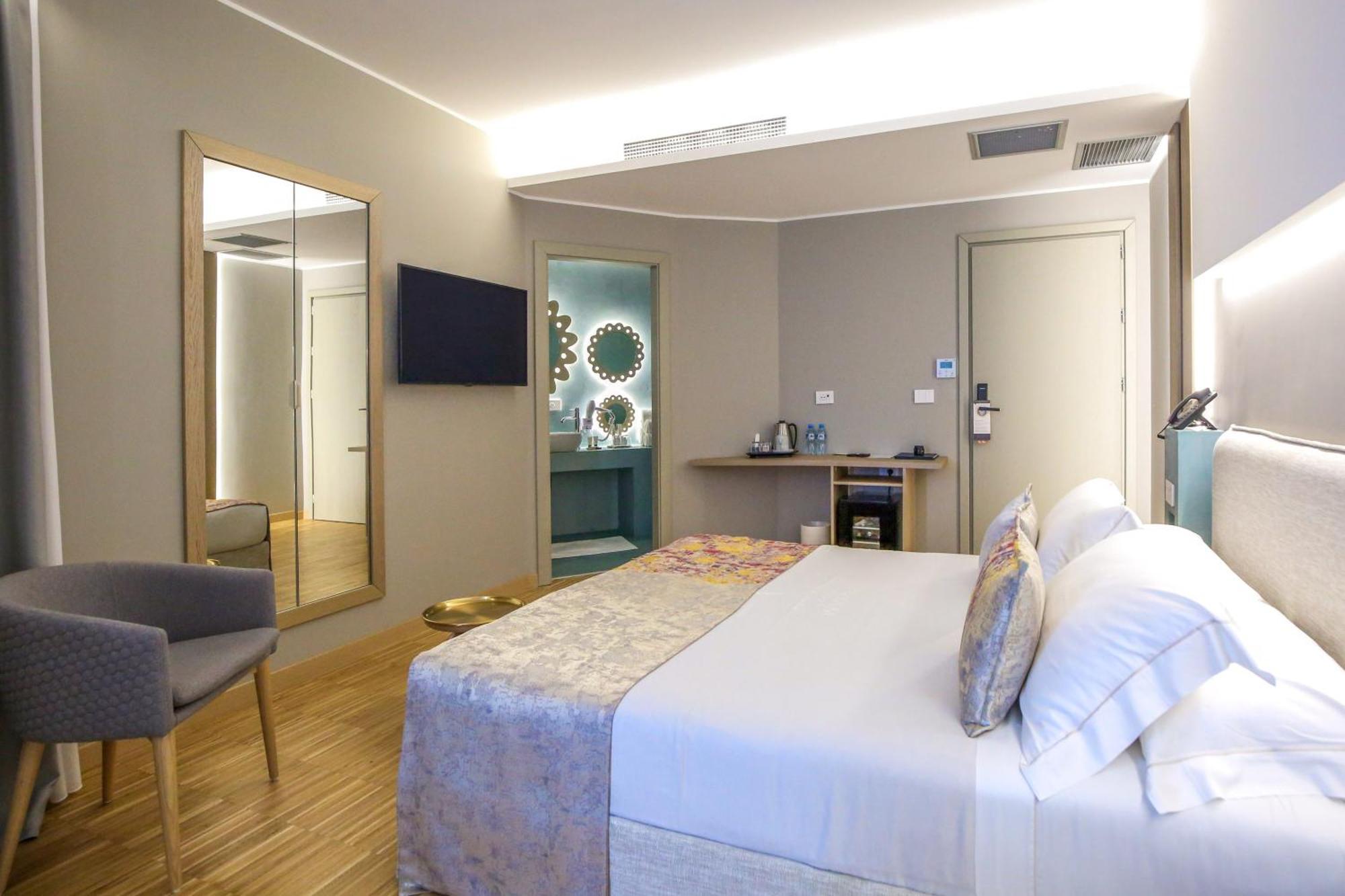 Hotel Vlora Priam, Affiliated By Melia Ngoại thất bức ảnh